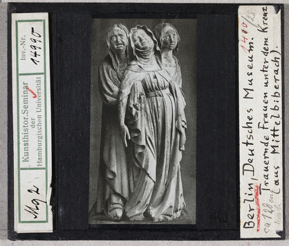 preview Berlin, Deutsches Museum: Trauernde Frauen unter dem Kreuz 